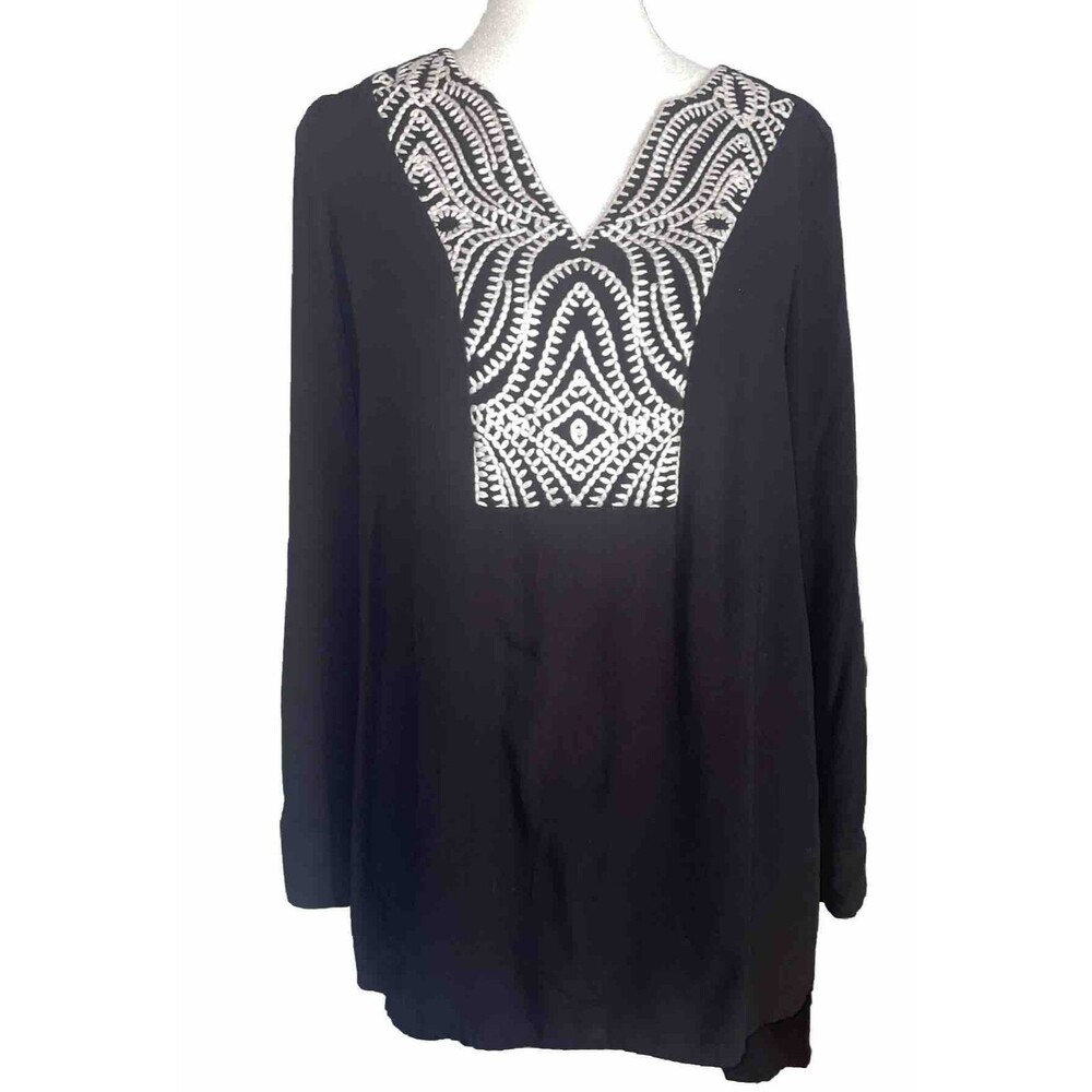 Melissa Paige Embroidered Top. LTOP649